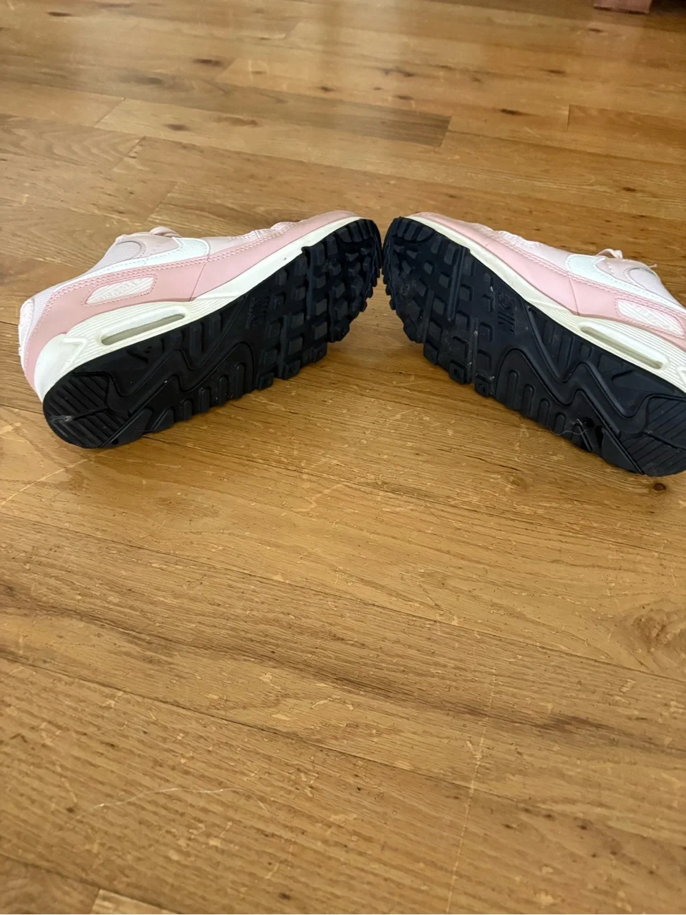 Nike Air Max 90 Barely Rose Pink White Women’s Size 8 DH8010-600